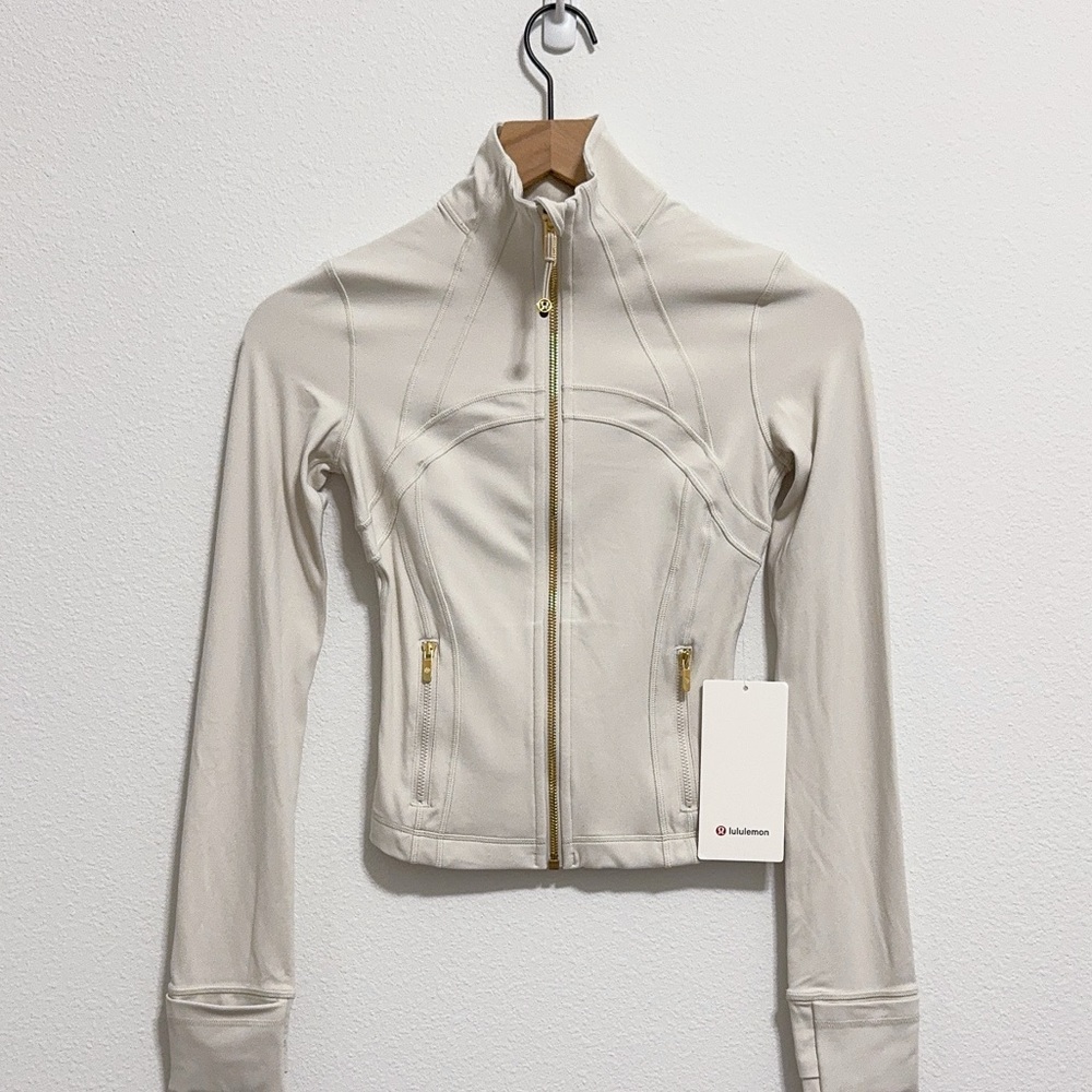 Lululemon Nulu Cropped Define Jacket Gold Zipper BONE/GOLD